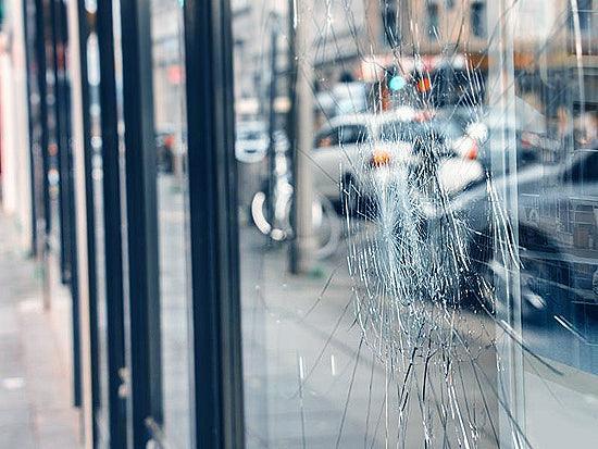 Splitterschutzfolie am Schaufenster